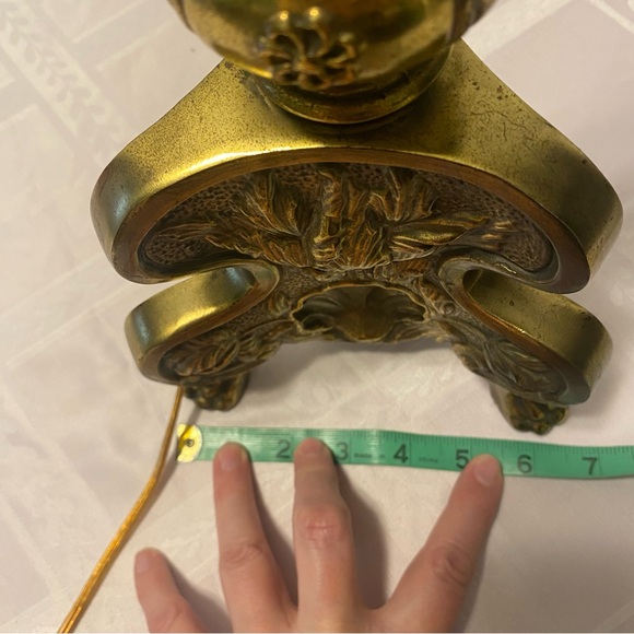 Elegant Gold Table Lamp brass vintage Regency style. No lampshade - Picture 14 of 16